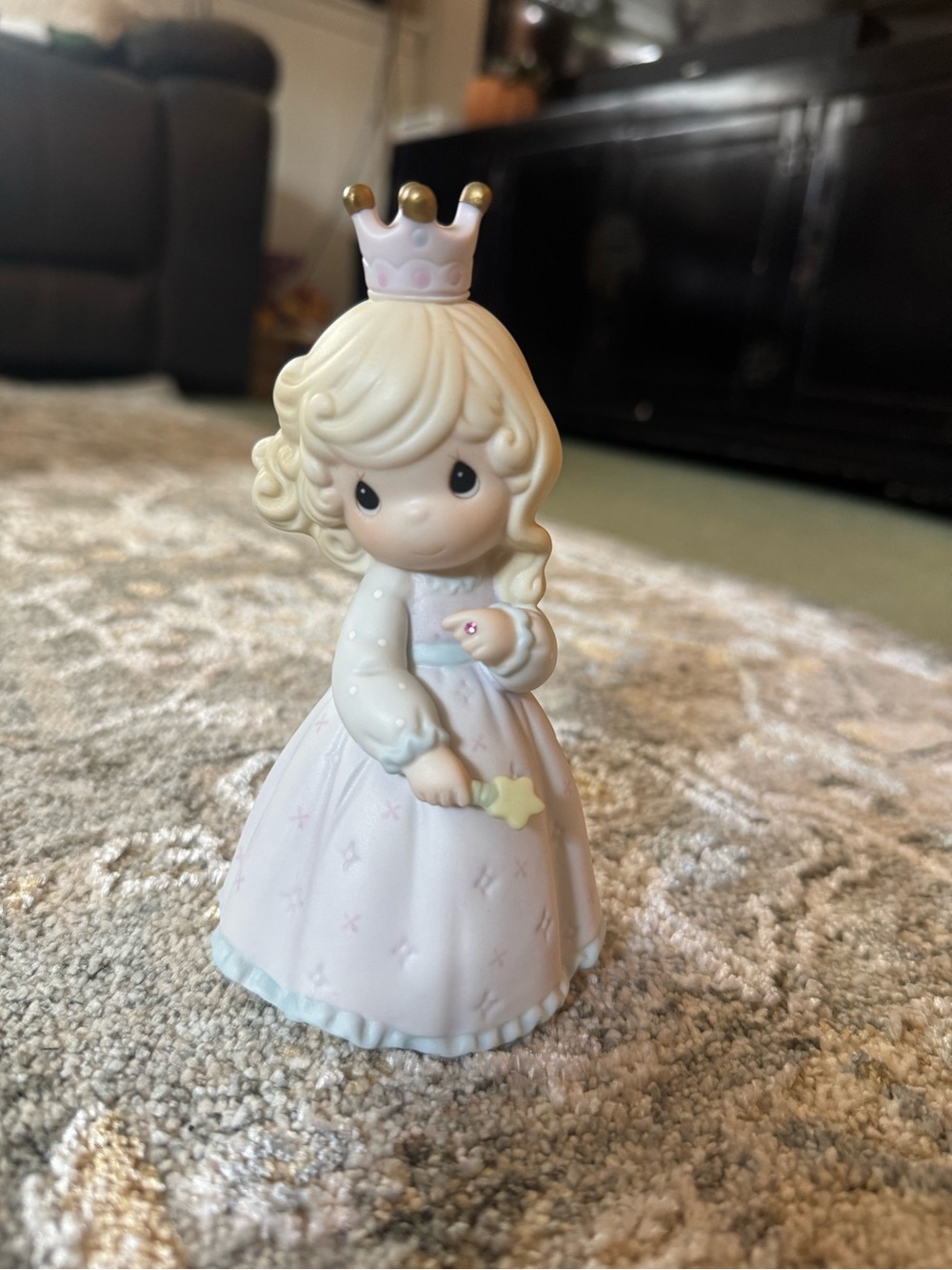 vintage 1995 Precious Moments "Pretty as a Princess" Figurine (Model 526053)
